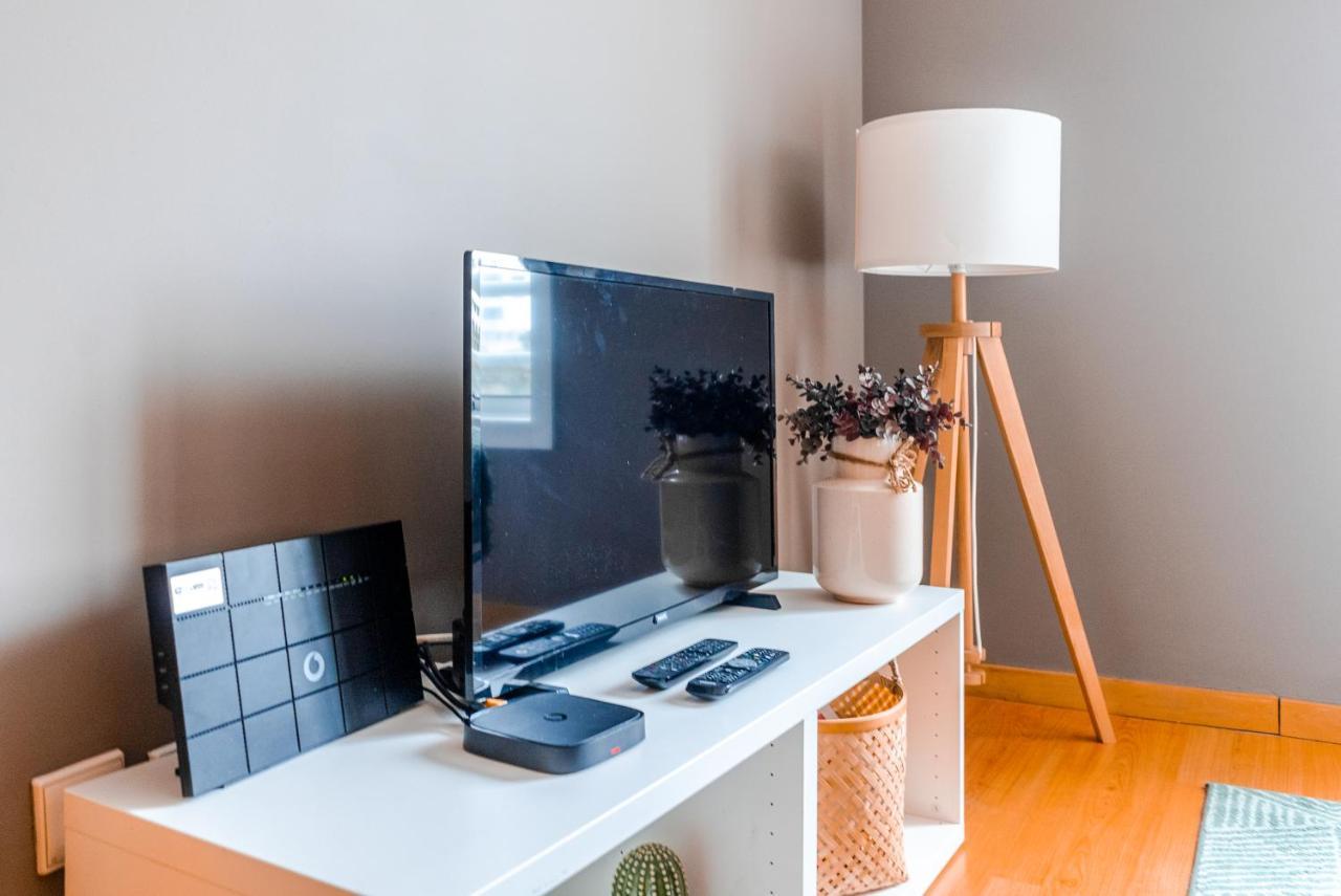 פורטו Sunny Studio In The Heart Of Lapa - 5Min Walk To Metro! מראה חיצוני תמונה